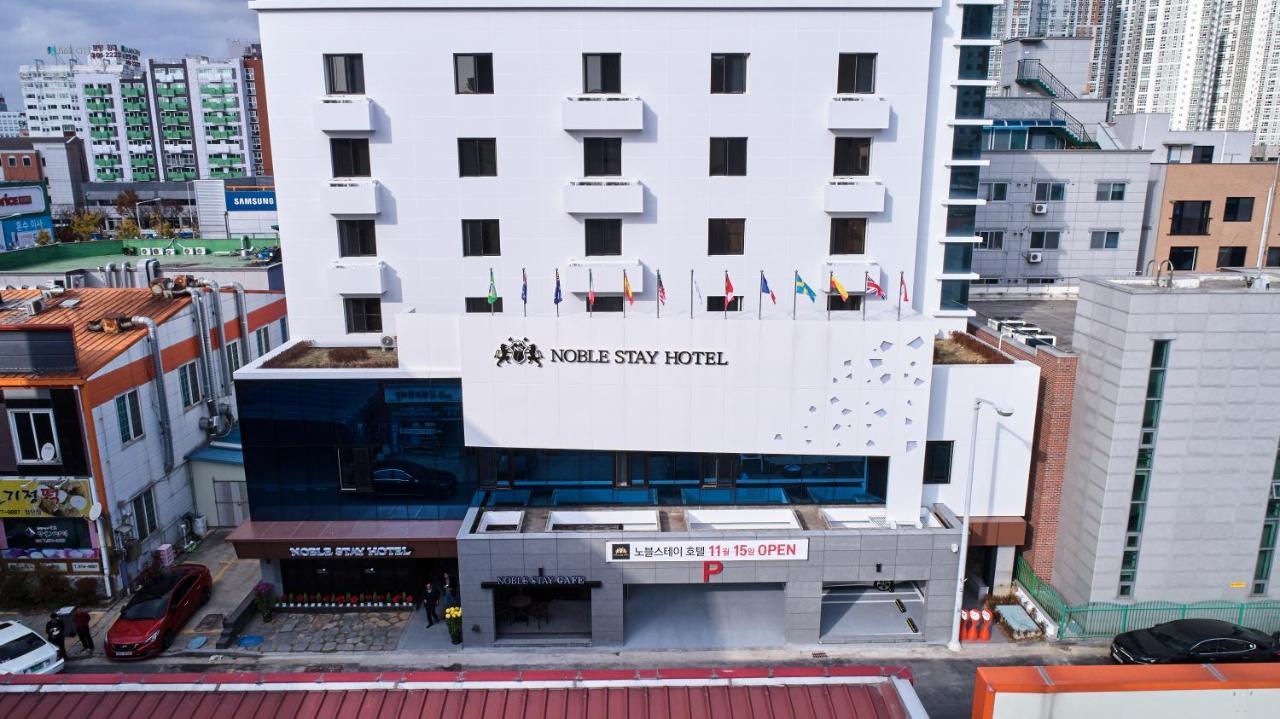 ควางจู โนเบิล สเตย์ โฮเทล Hotel Gwangju Metropolitan City ภายนอก รูปภาพ